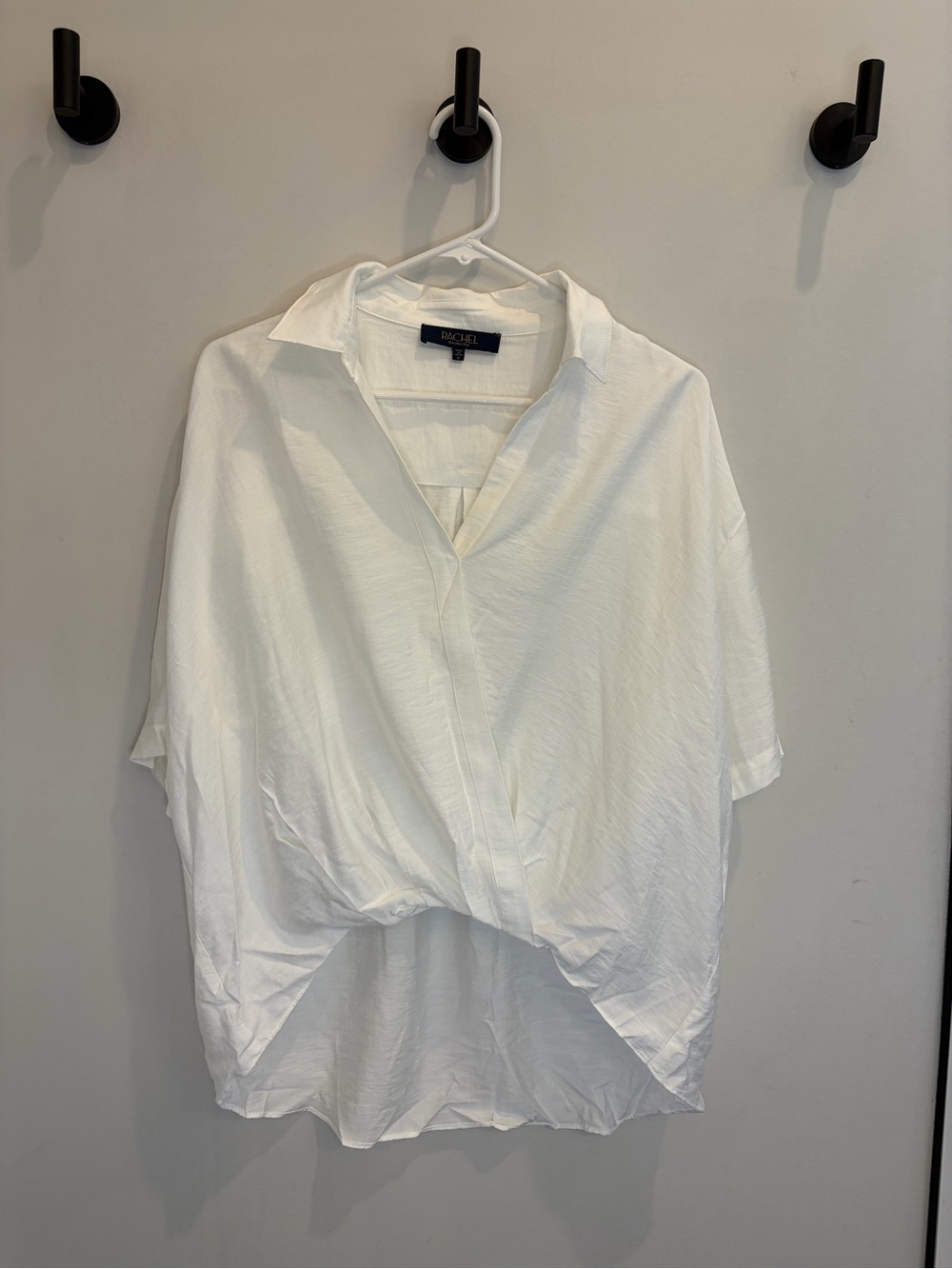 RACHEL Rachel Roy White V-Neck Top